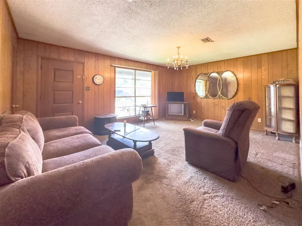 Photo 11 — 1702 SE Adams Street, Idabel, OK 74745