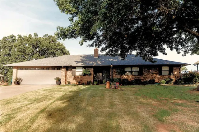 Front exterior — 405 Berry Lane, Chandler, OK 74834