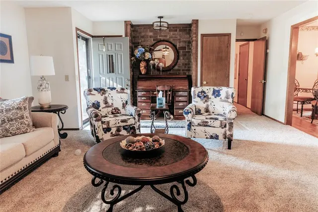Photo 2 — 405 Berry Lane, Chandler, OK 74834