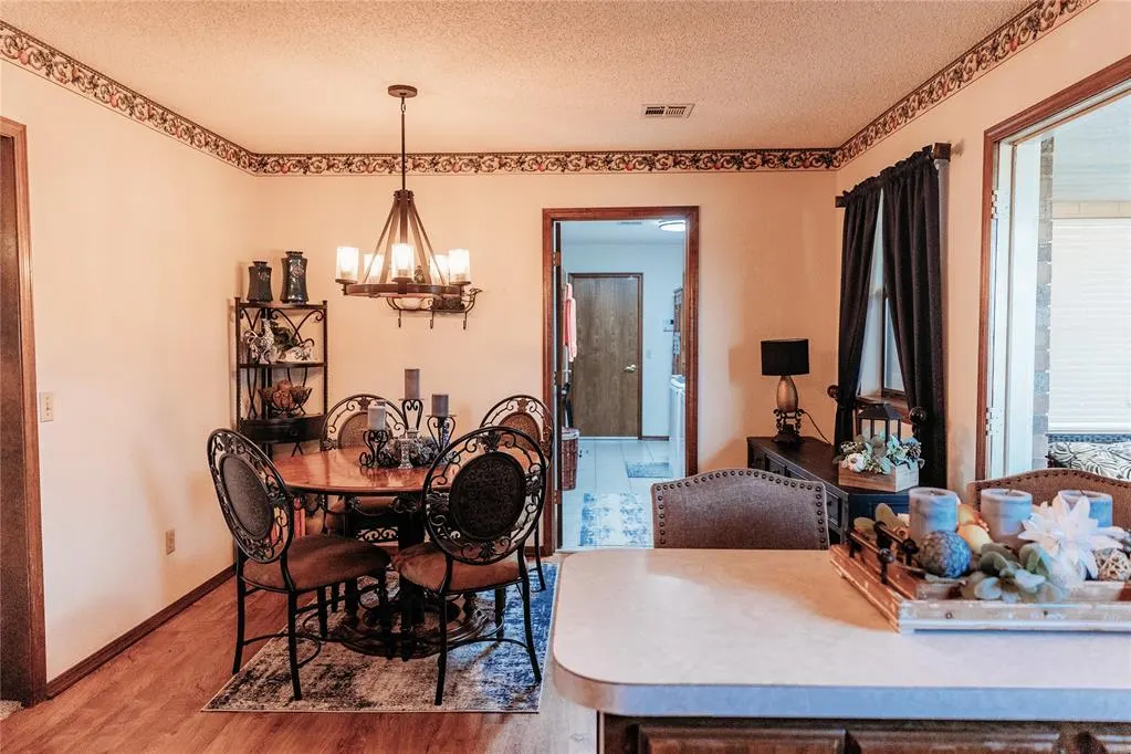 Photo 5 — 405 Berry Lane, Chandler, OK 74834