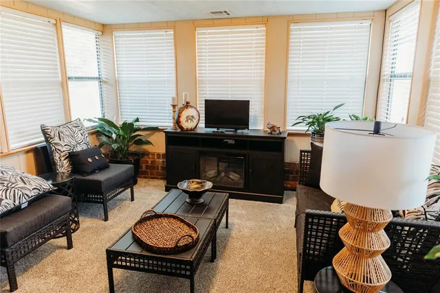 Photo 8 — 405 Berry Lane, Chandler, OK 74834