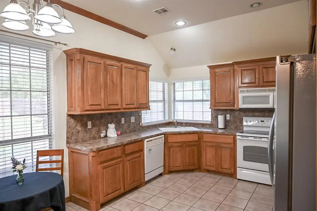 Photo 8 — 1778 S Ruby Drive, Blanchard, OK 73010