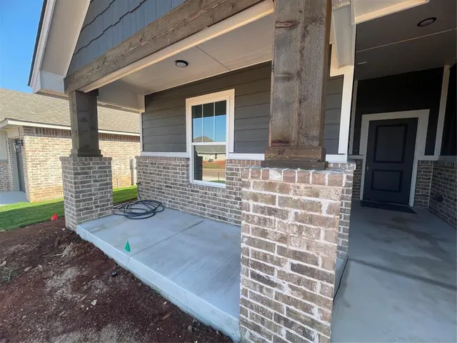 Photo 2 — 11908 NW 120th Terrace, Yukon, OK 73099