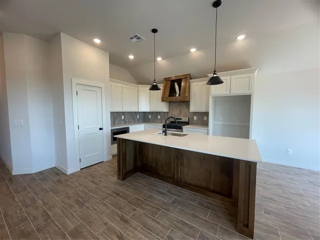 Photo 8 — 11908 NW 120th Terrace, Yukon, OK 73099