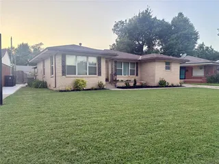 Sold home at 2201 N Shawnee Avenue