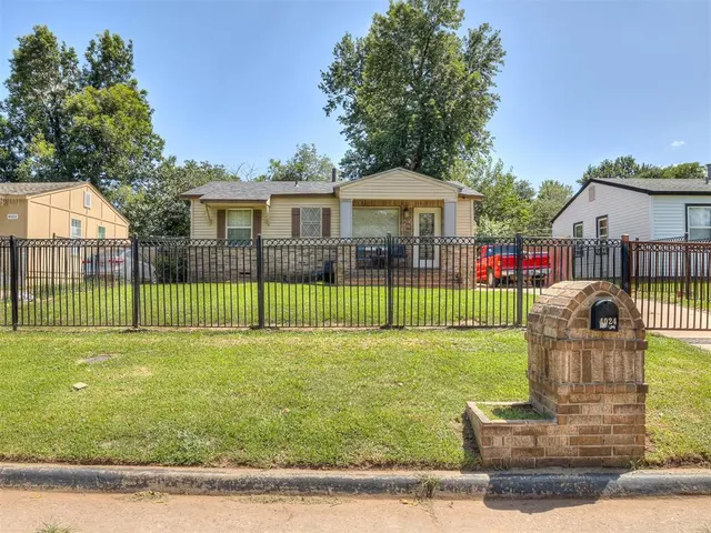 Photo 3 — 4024 SW 23rd Street, Oklahoma City, OK 73108