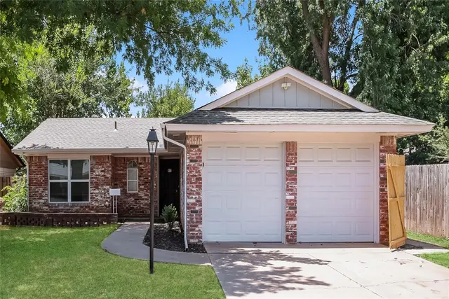 Front exterior — 2625 N Grant Avenue, Bethany, OK 73008