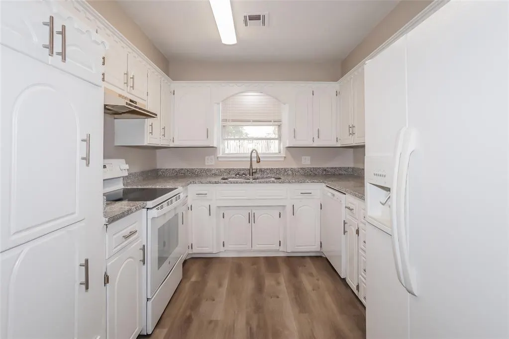 Photo 6 — 2625 N Grant Avenue, Bethany, OK 73008