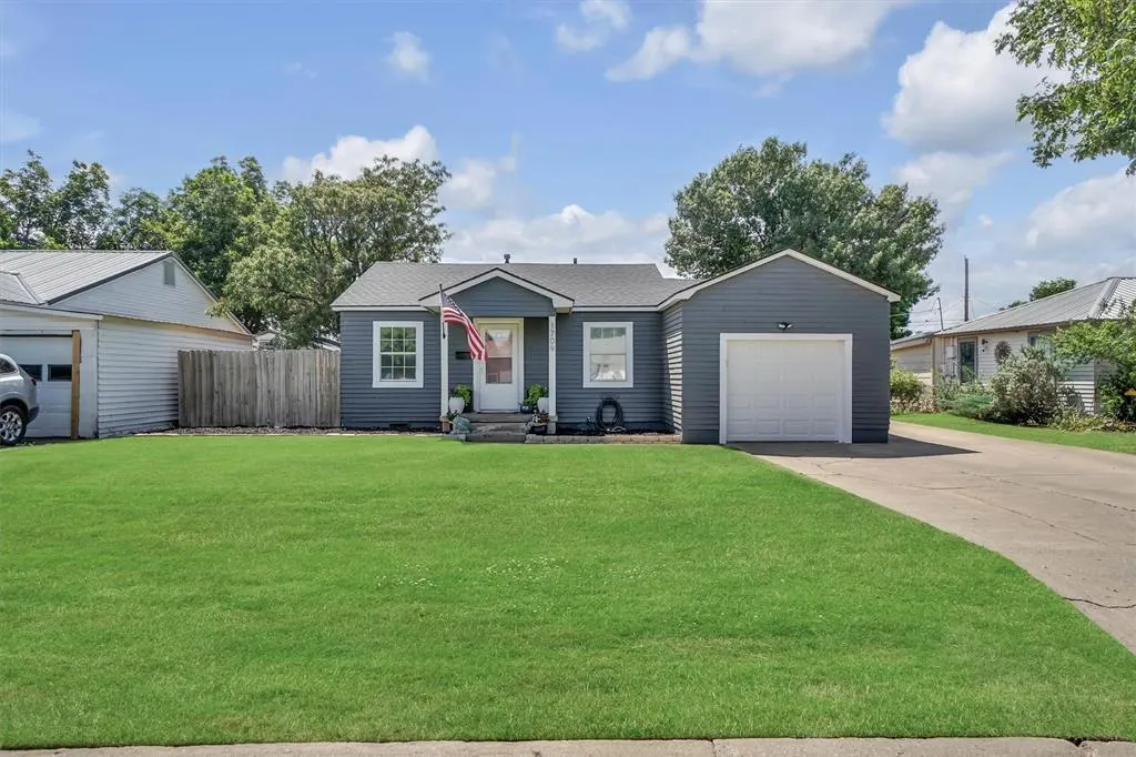 Front exterior — 1709 Oklahoma Drive, Altus, OK 73521