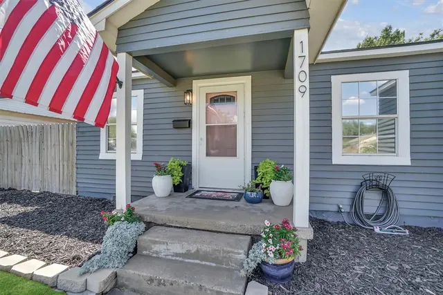 Photo 3 — 1709 Oklahoma Drive, Altus, OK 73521