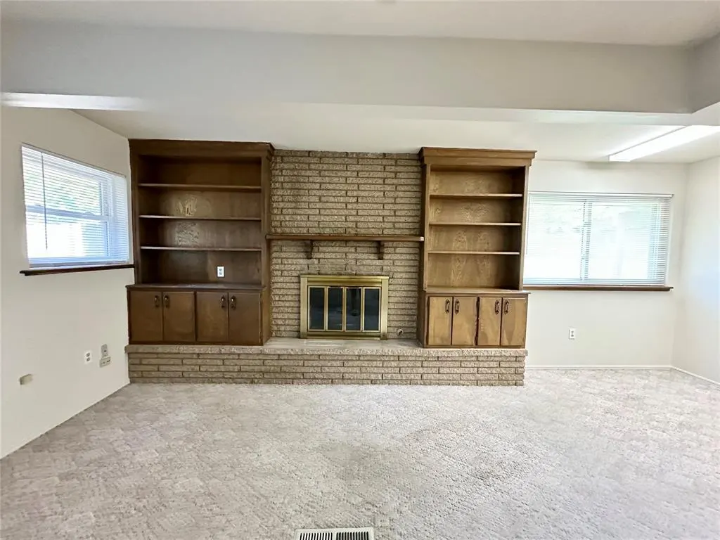 Photo 9 — 521 Skylark Drive, Oklahoma City, OK 73127