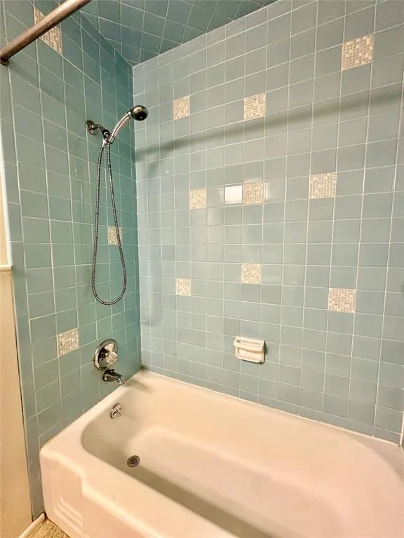 Photo 15 — 521 Skylark Drive, Oklahoma City, OK 73127