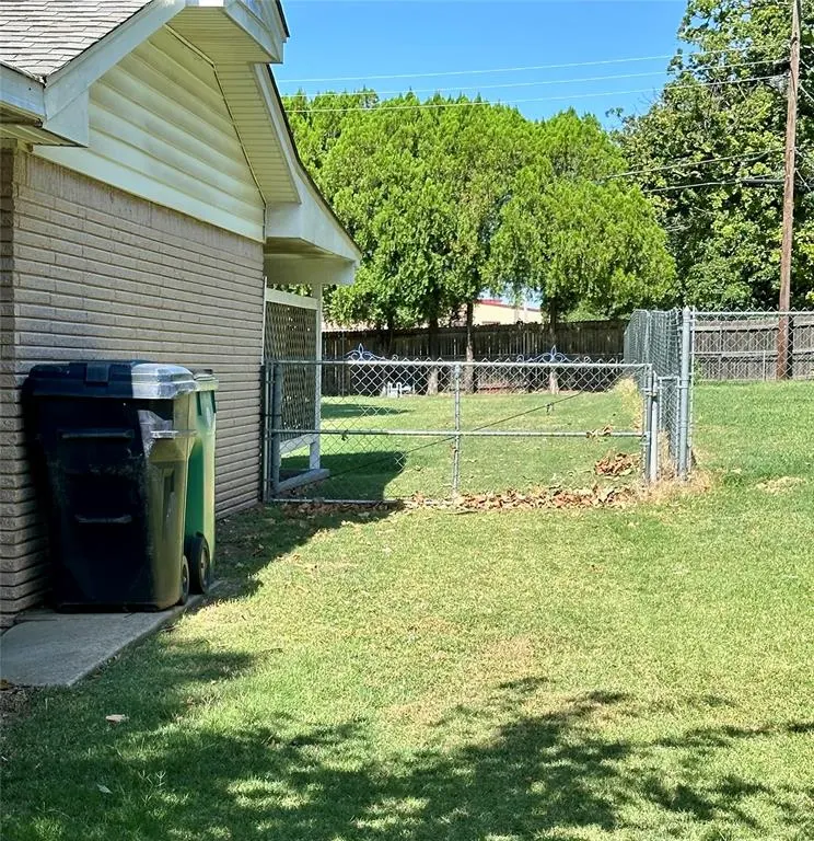 Photo 22 — 521 Skylark Drive, Oklahoma City, OK 73127