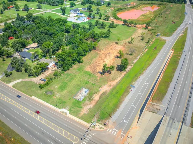 Photo 2 — NE 23rd Street, Harrah, OK 73045
