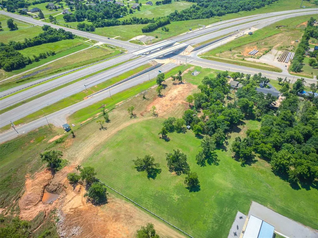 Photo 5 — NE 23rd Street, Harrah, OK 73045