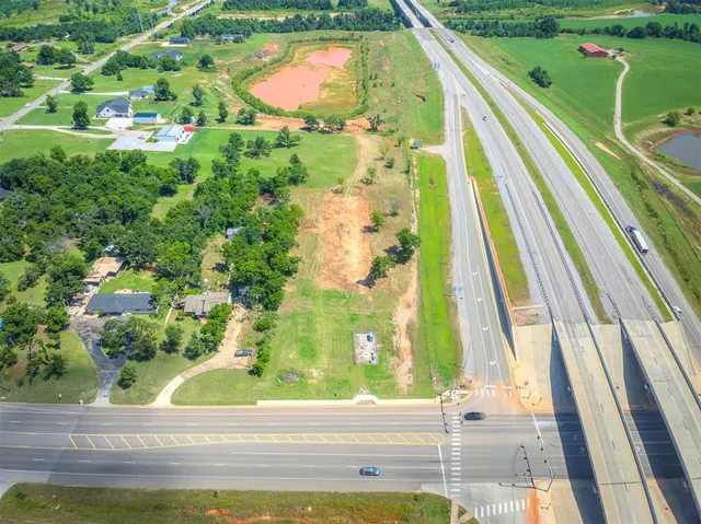 Photo 8 — NE 23rd Street, Harrah, OK 73045