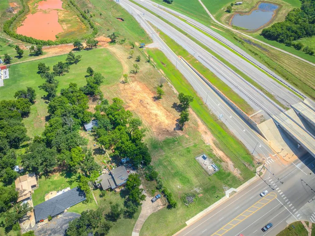 Photo 10 — NE 23rd Street, Harrah, OK 73045
