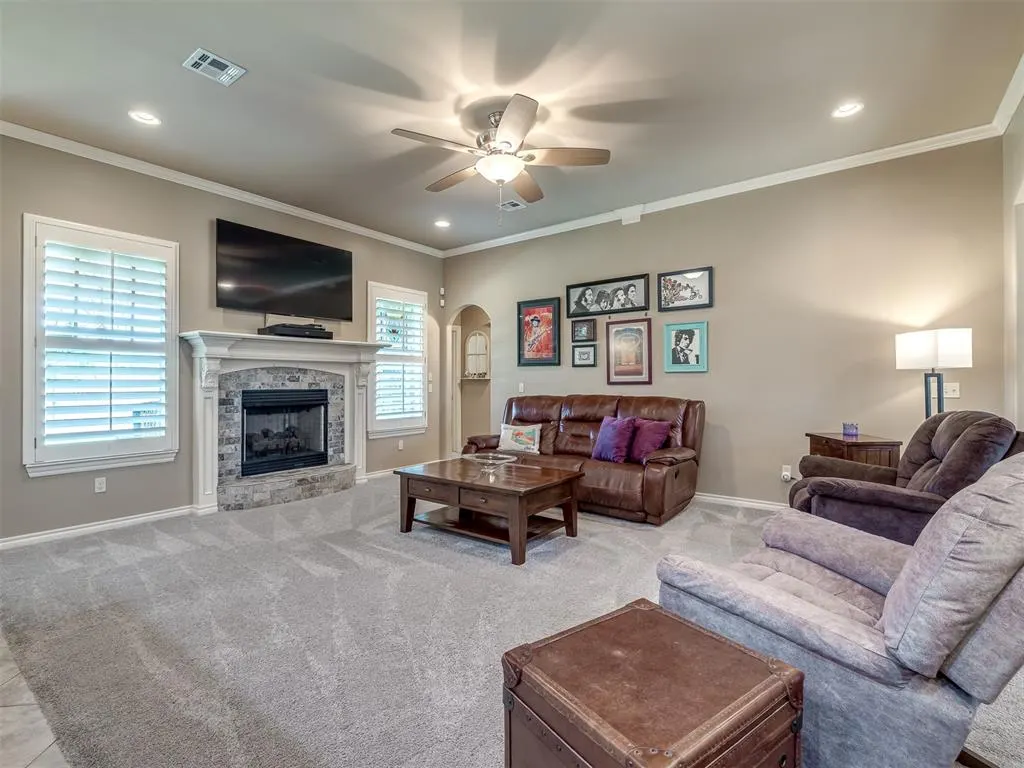 Photo 10 — 10841 Sara Court, Midwest City, OK 73130