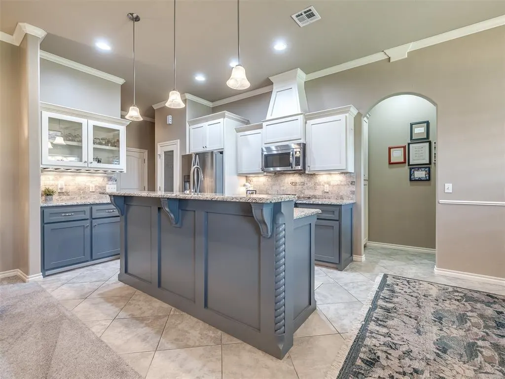 Photo 12 — 10841 Sara Court, Midwest City, OK 73130