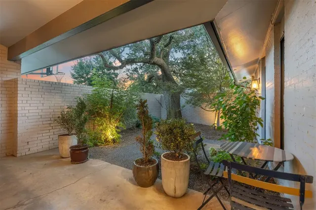 Photo 3 — 3205 Elmwood Avenue, Oklahoma City, OK 73116
