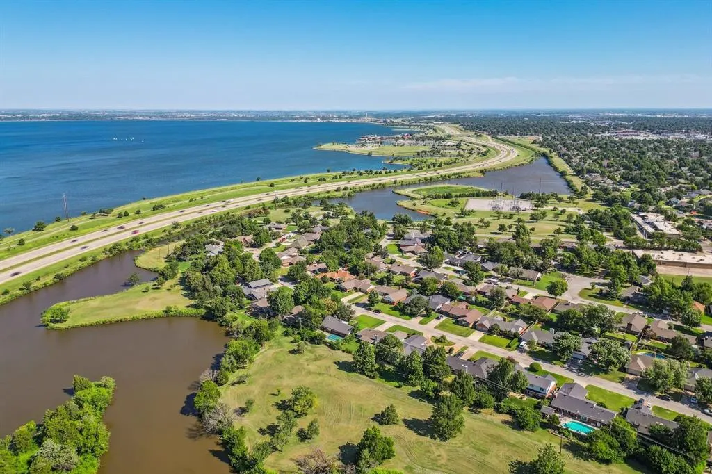 Photo 47 — 3205 Elmwood Avenue, Oklahoma City, OK 73116
