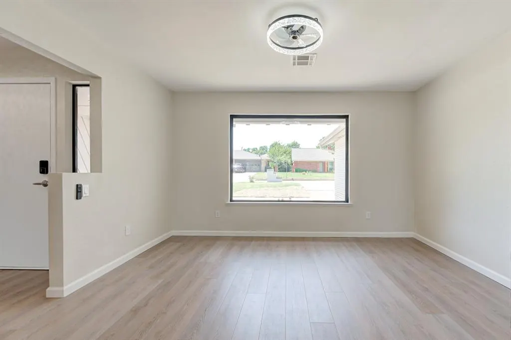 Photo 5 — 13608 Pinehurst Road, Oklahoma City, OK 73120