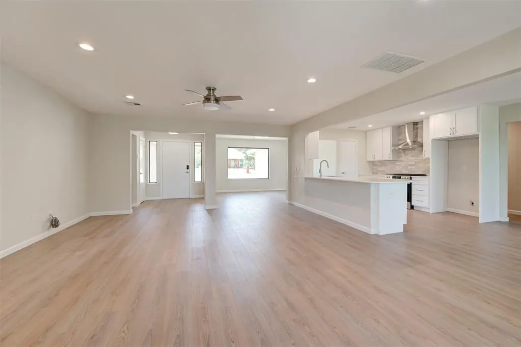Photo 11 — 13608 Pinehurst Road, Oklahoma City, OK 73120