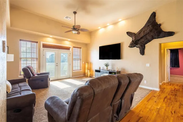 Photo 7 — 604 Konner Circle, Sayre, OK 73662