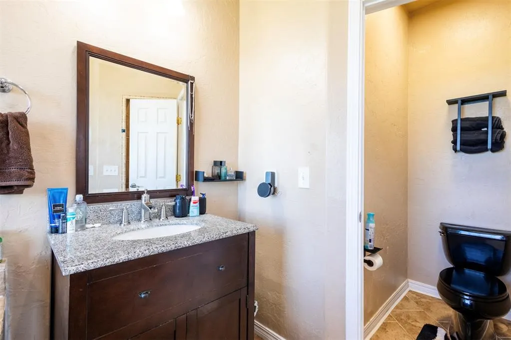 Photo 29 — 604 Konner Circle, Sayre, OK 73662