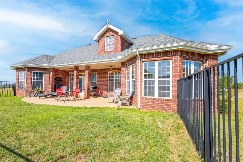 Photo 40 — 604 Konner Circle, Sayre, OK 73662