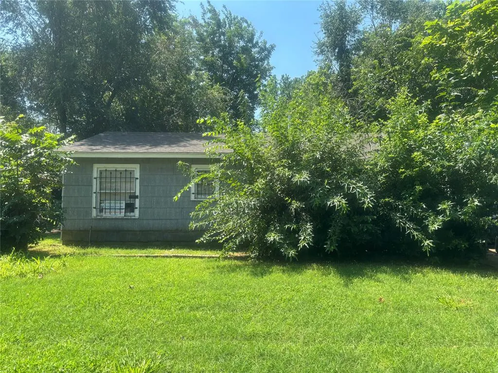 Photo 2 — 3340 NE 12th Street, Oklahoma City, OK 73117