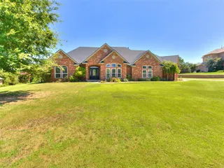 Sold home at 10300 SE 51st Street