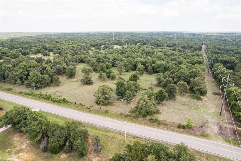 Photo 4 — Peebly Road, Norman, OK 74857