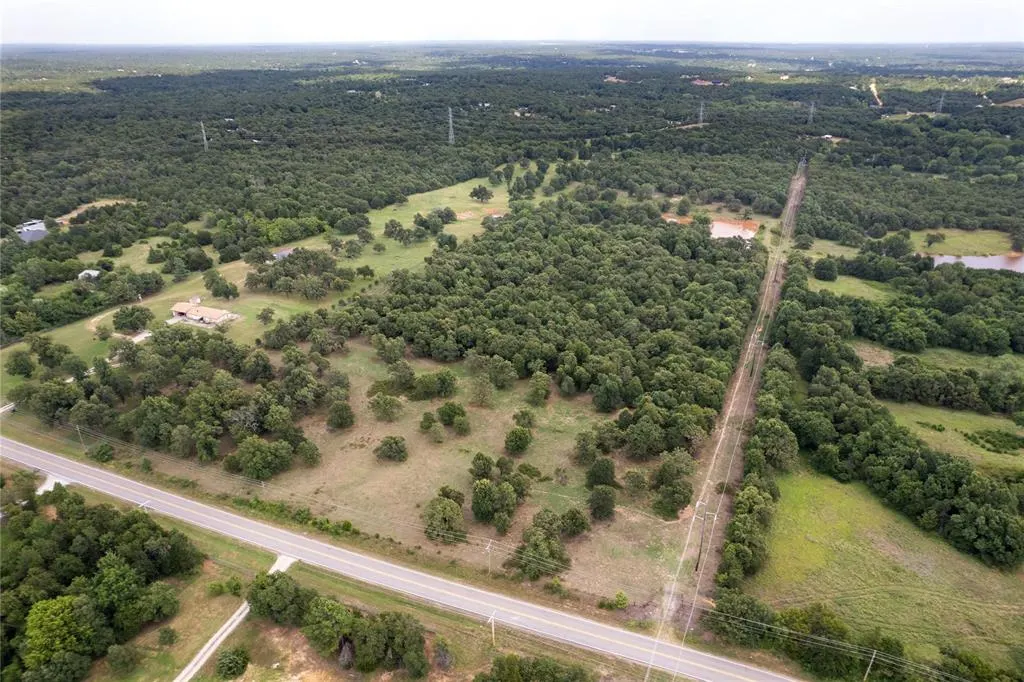 Photo 2 — Peebly Road, Norman, OK 74857