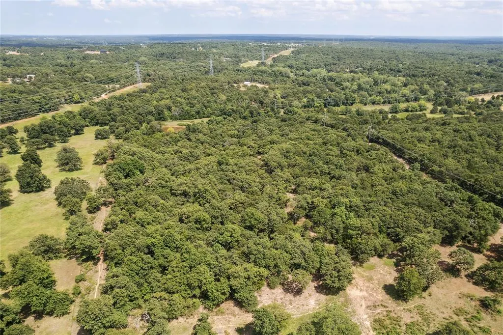 Photo 21 — Peebly Road, Norman, OK 74857