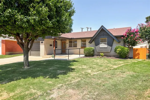 Front exterior — 1603 SW 77th Terrace, Oklahoma City, OK 73159
