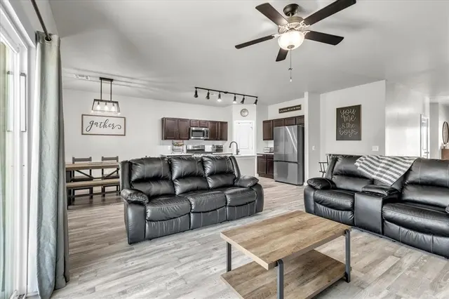 Photo 7 — 14330 Meadow Ridge Lane, Edmond, OK 73025