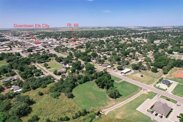 Photo 4 — 00 N 00 Main Street, Elk City, OK 73644