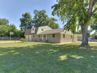 Sold home at 531 S Berry Road