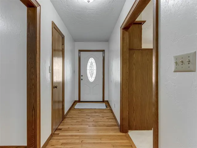 Photo 6 — 531 S Berry Road, Norman, OK 73069