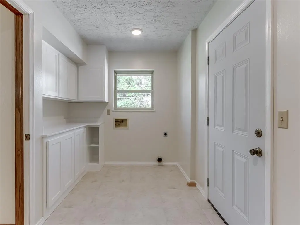 Photo 16 — 531 S Berry Road, Norman, OK 73069