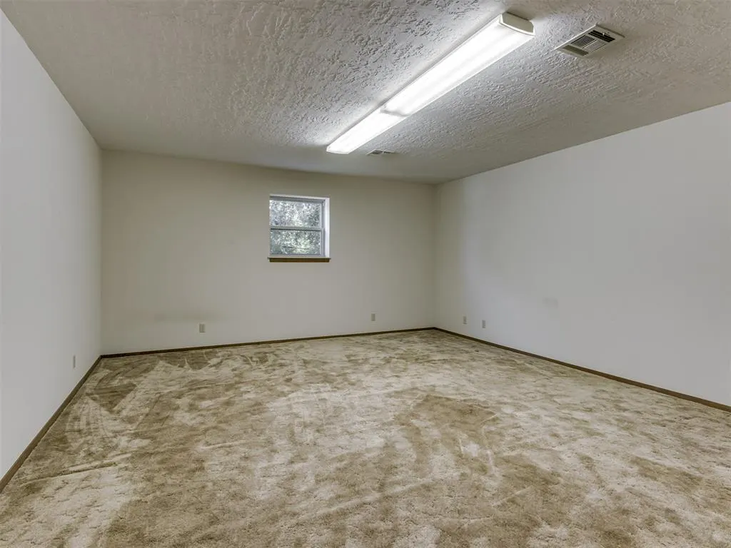 Photo 24 — 531 S Berry Road, Norman, OK 73069