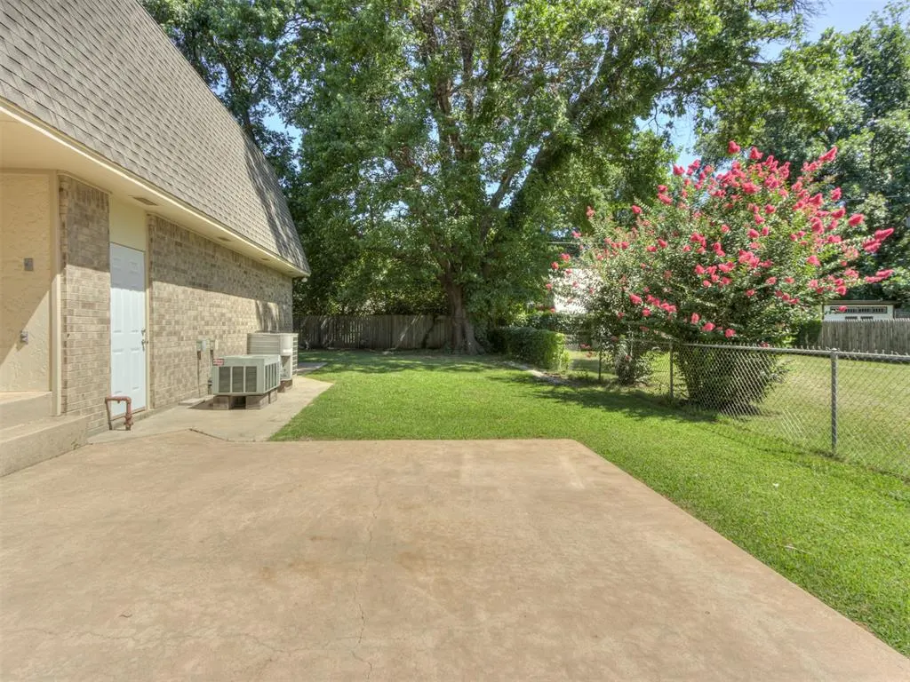 Photo 36 — 531 S Berry Road, Norman, OK 73069