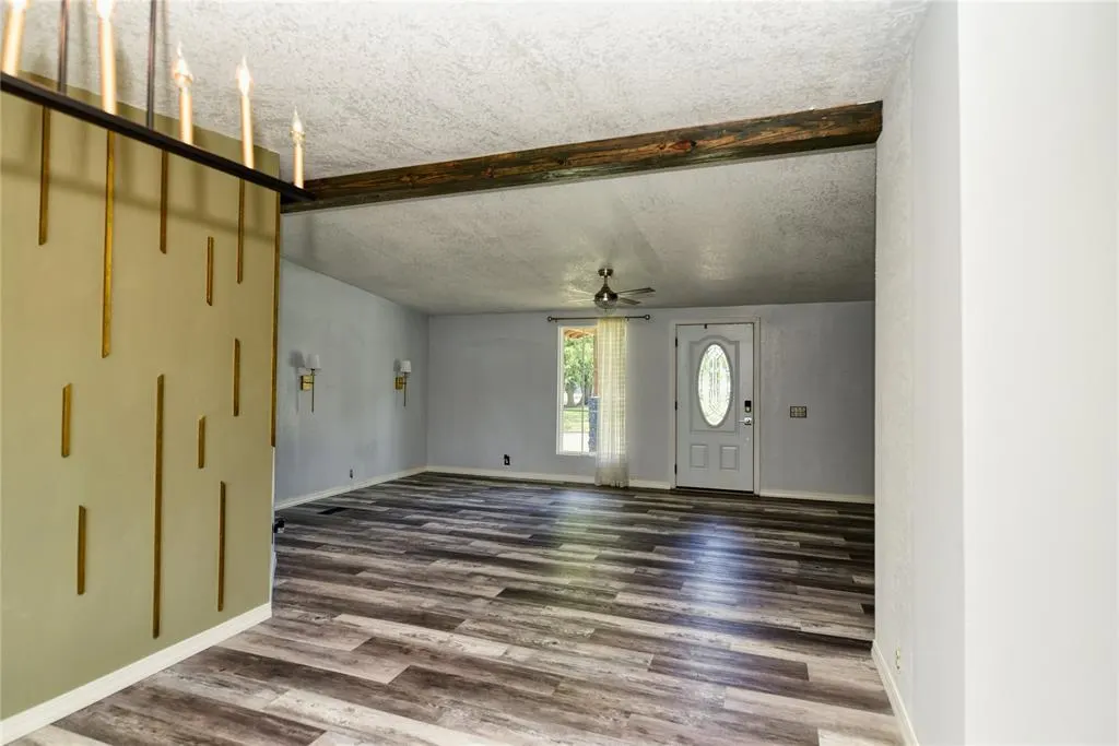 Photo 5 — 1317 W 8th Street, Elk City, OK 73644