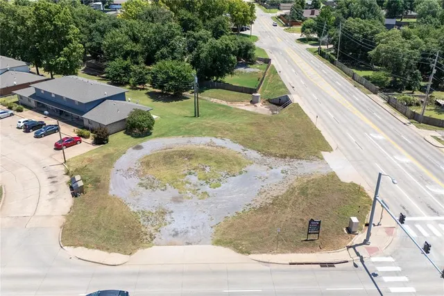 Front exterior — 0 N Washington Street, Weatherford, OK 73096