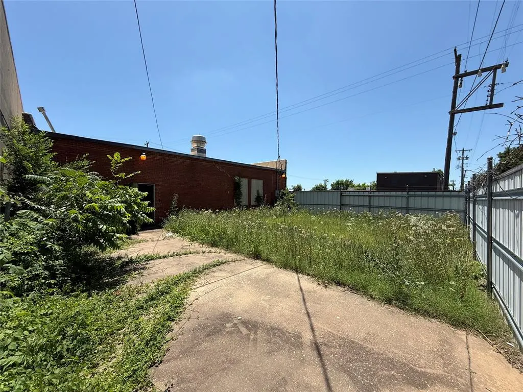 Photo 13 — 1845 W Linwood Boulevard, Oklahoma City, OK 73106