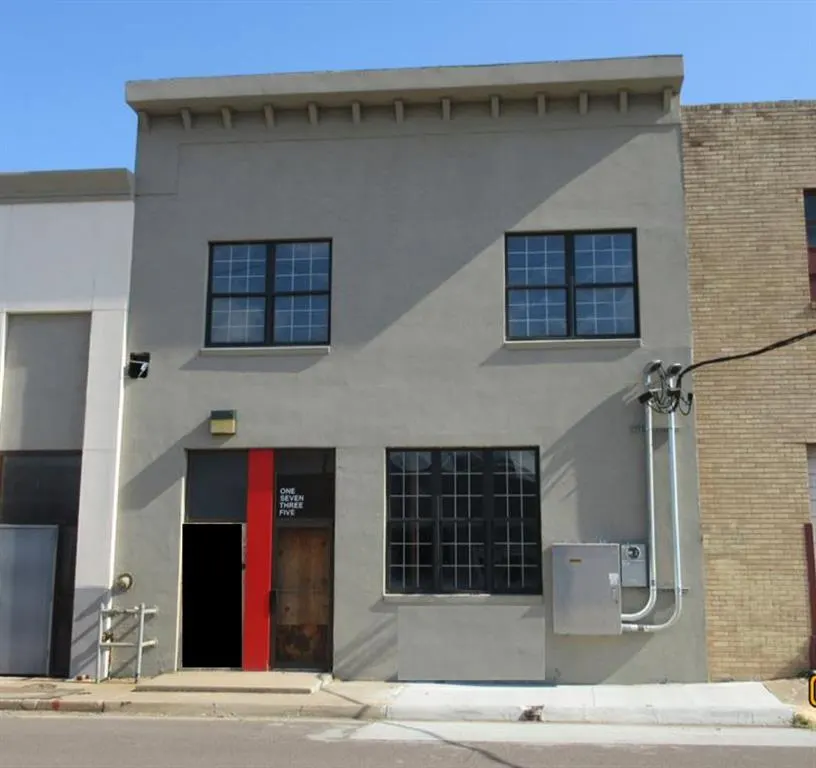 Photo 2 — 1735 NW 5th Street, Oklahoma City, OK 73102
