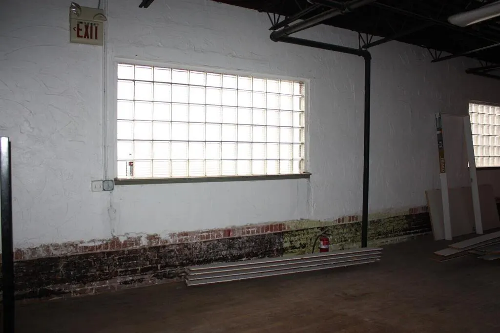 Photo 9 — 1735 NW 5th Street, Oklahoma City, OK 73102