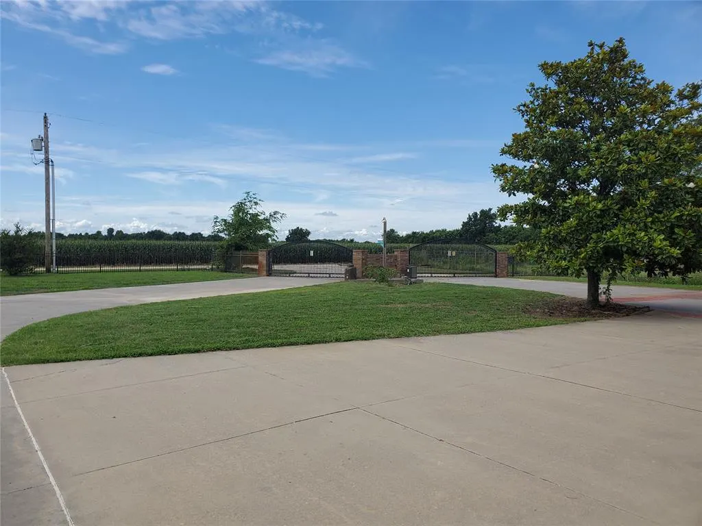 Photo 5 — 35502 Pecan Grove Road, Shawnee, OK 74804