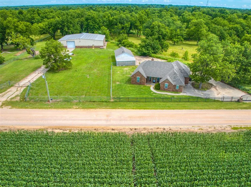 Photo 3 — 35502 Pecan Grove Road, Shawnee, OK 74804
